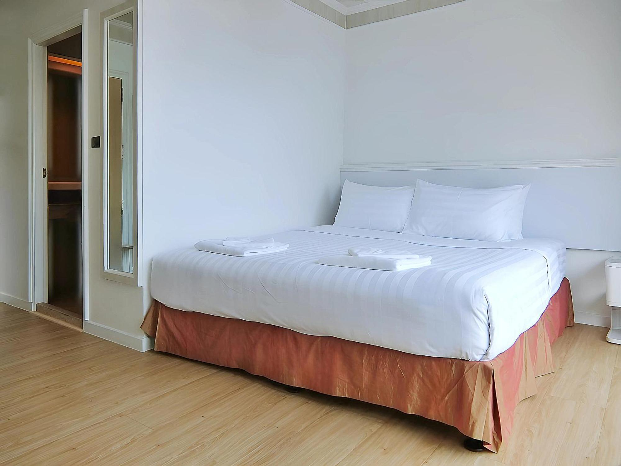Sira Boutique Residence - Newly Renovated Patong Exterior foto
